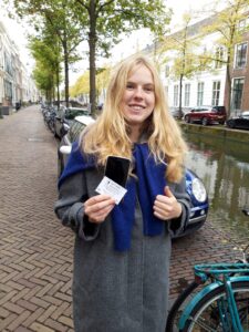 Telefoon met examenstukken teruggevonden in Delft.