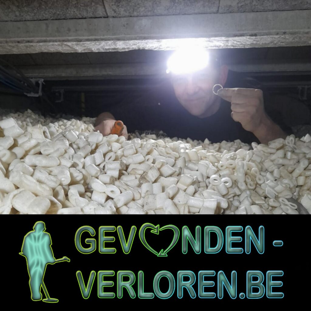 Trouwring 1500 teruggevonden in Barendrecht!!