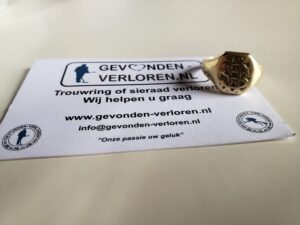 De zegelring van Thomas.